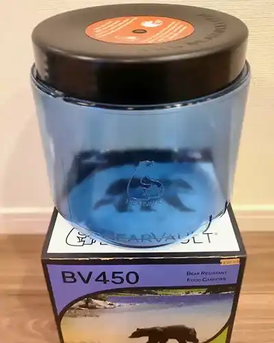 ベアキャニスター